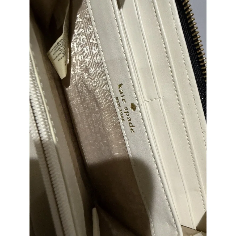 Kate Spade New York zip-around wallet 